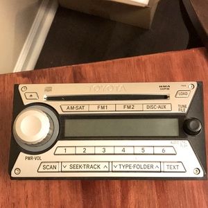 Toyota FJ Cruiser/ 4Runner radio
